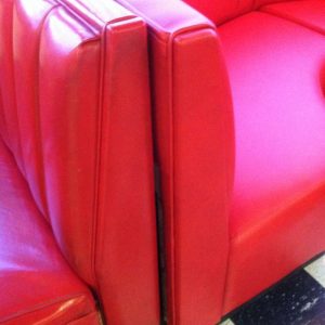 red round booth edges