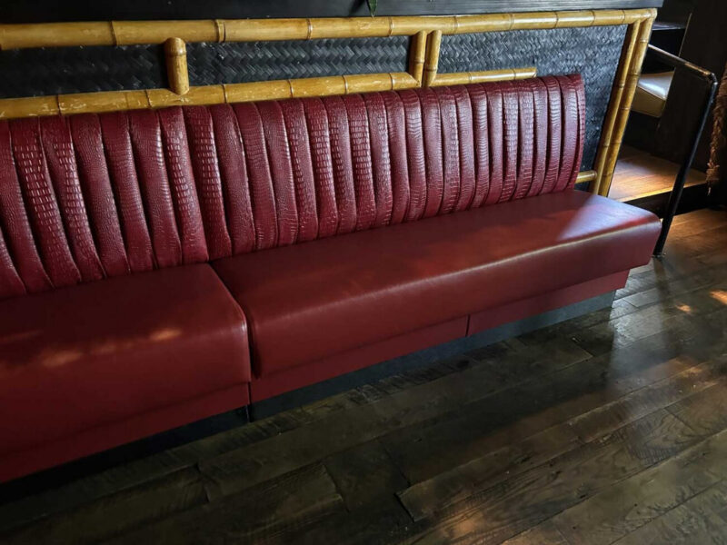 How Do You Know When It's Time to Invest in New Restaurant Booths?